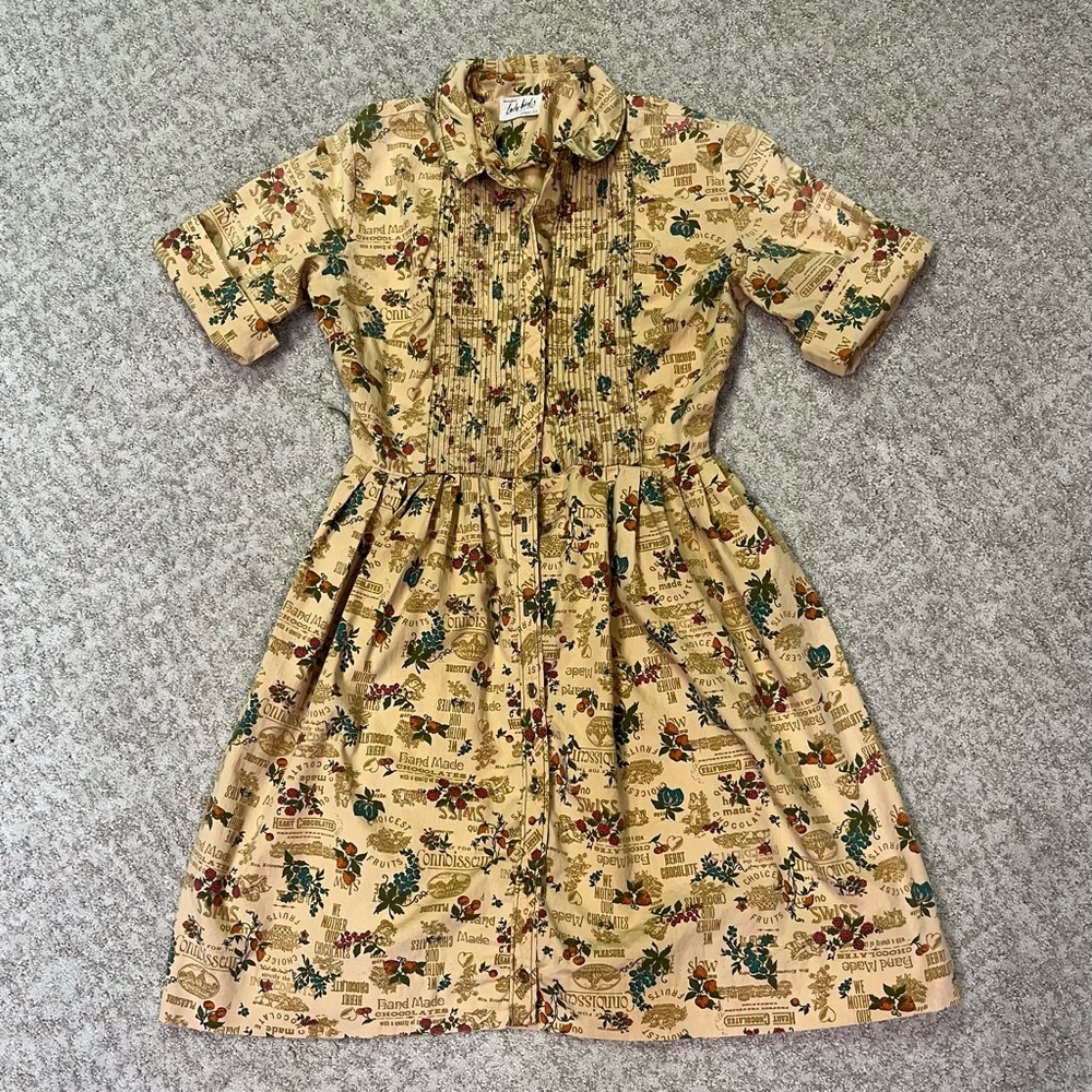 Vintage 1950s Chocolate and Floral novelty print dress XS